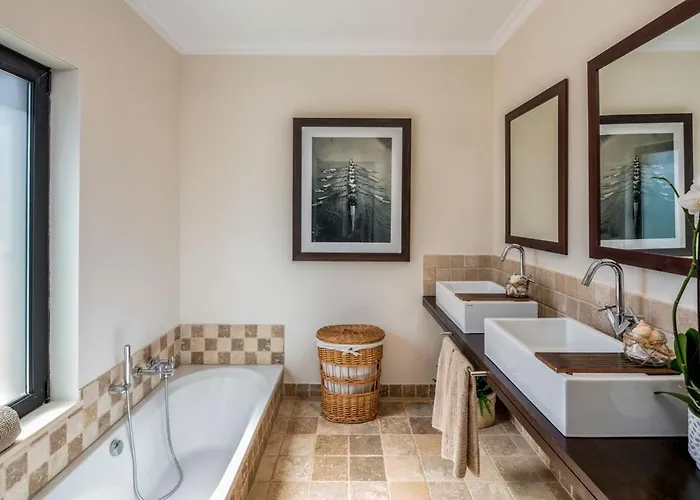 Zambujal Villa *